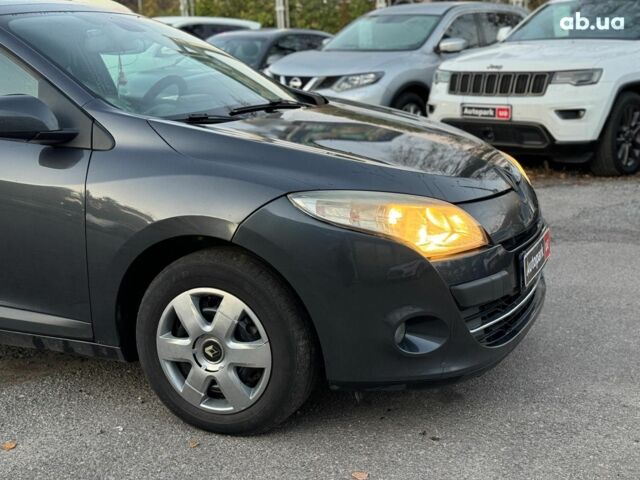 Серый Рено Меган, объемом двигателя 1.9 л и пробегом 297 тыс. км за 7290 $, фото 3 на Automoto.ua