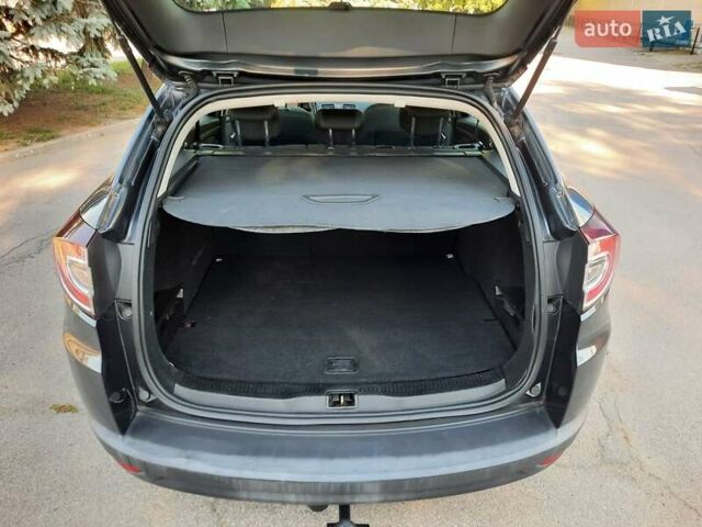 Серый Рено Меган, объемом двигателя 1.6 л и пробегом 183 тыс. км за 7600 $, фото 62 на Automoto.ua