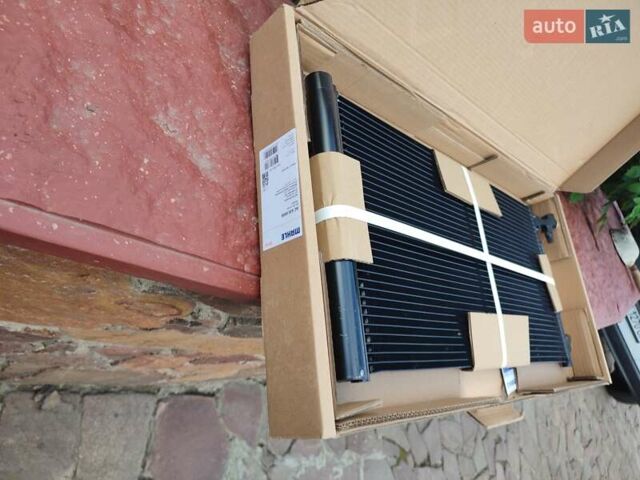 Серый Рено Меган, объемом двигателя 1.4 л и пробегом 250 тыс. км за 7500 $, фото 55 на Automoto.ua