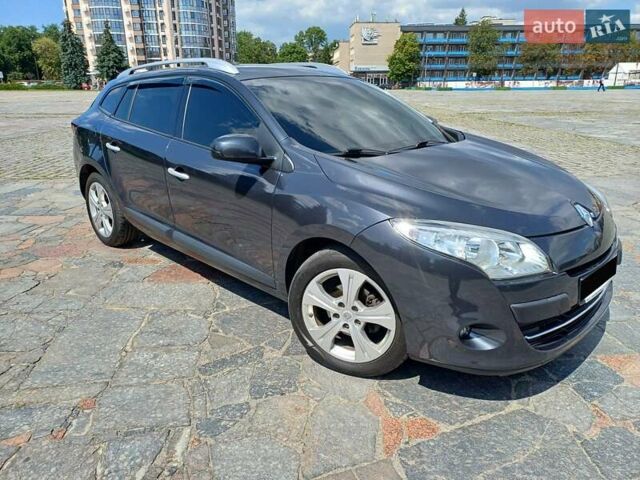 Сірий Рено Меган, об'ємом двигуна 1.5 л та пробігом 273 тис. км за 7800 $, фото 4 на Automoto.ua