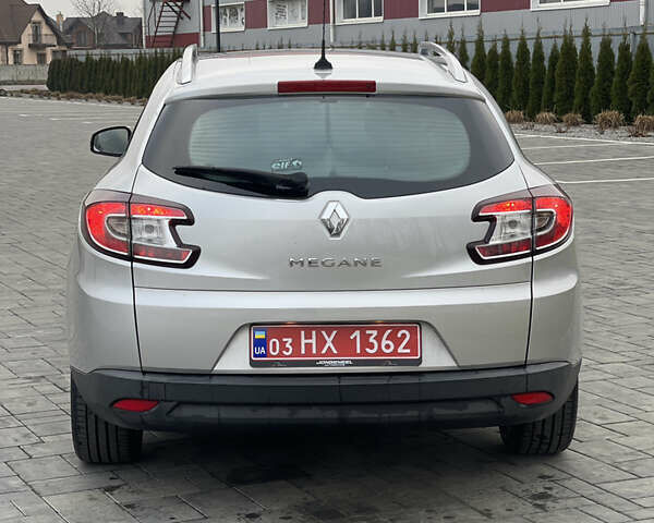 Серый Рено Меган, объемом двигателя 1.6 л и пробегом 225 тыс. км за 7700 $, фото 5 на Automoto.ua
