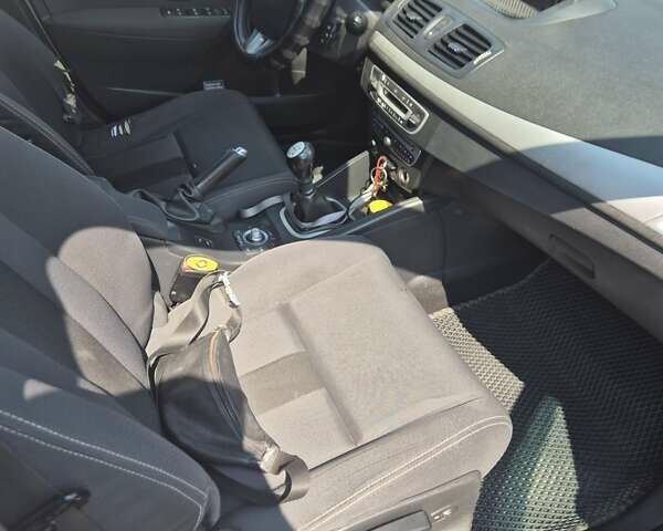 Серый Рено Меган, объемом двигателя 1.87 л и пробегом 267 тыс. км за 7800 $, фото 10 на Automoto.ua