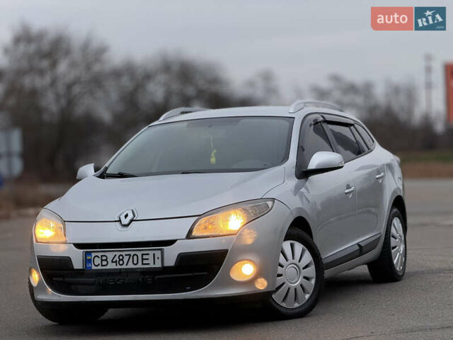 Серый Рено Меган, объемом двигателя 1.9 л и пробегом 286 тыс. км за 5650 $, фото 3 на Automoto.ua