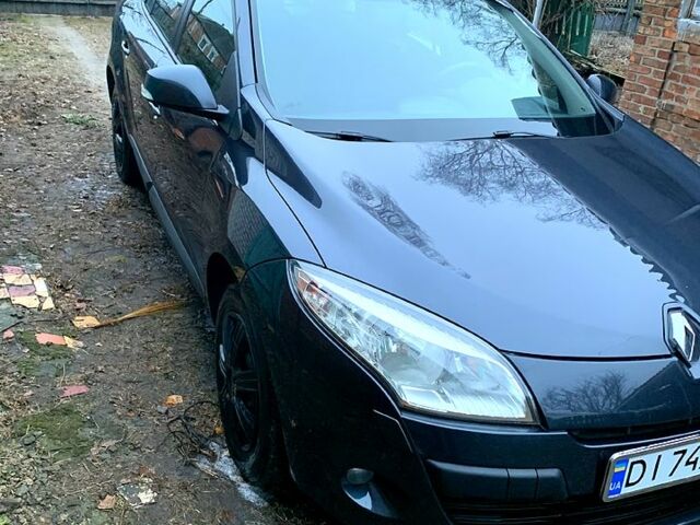 Серый Рено Меган, объемом двигателя 1.5 л и пробегом 0 тыс. км за 7400 $, фото 2 на Automoto.ua