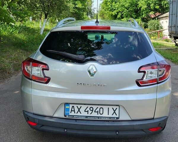 Сірий Рено Меган, об'ємом двигуна 2 л та пробігом 270 тис. км за 7800 $, фото 4 на Automoto.ua