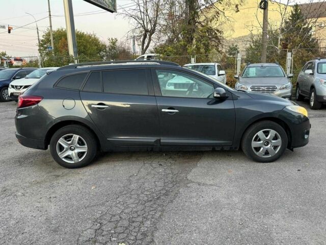 Серый Рено Меган, объемом двигателя 1.9 л и пробегом 297 тыс. км за 6690 $, фото 4 на Automoto.ua