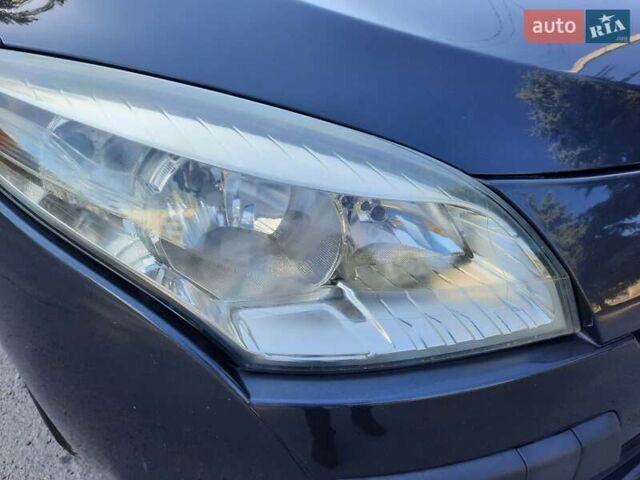 Серый Рено Меган, объемом двигателя 1.6 л и пробегом 183 тыс. км за 7600 $, фото 12 на Automoto.ua