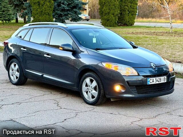 Серый Рено Меган, объемом двигателя 1.5 л и пробегом 223 тыс. км за 6999 $, фото 2 на Automoto.ua