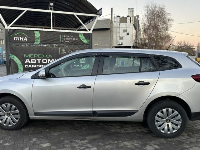 Сірий Рено Меган, об'ємом двигуна 1.5 л та пробігом 250 тис. км за 6999 $, фото 5 на Automoto.ua