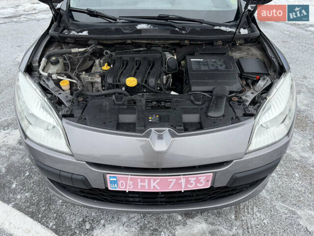 Серый Рено Меган, объемом двигателя 1.6 л и пробегом 181 тыс. км за 7700 $, фото 85 на Automoto.ua