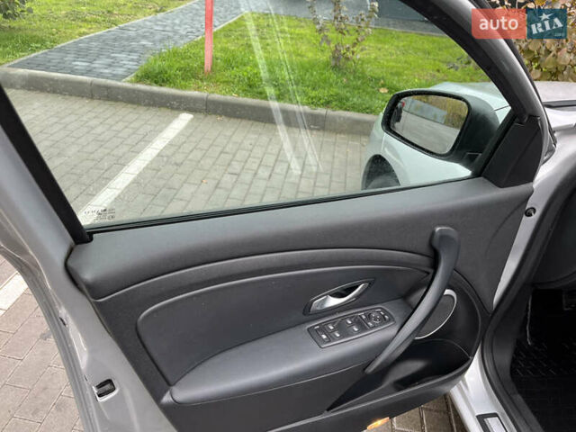 Сірий Рено Меган, об'ємом двигуна 1.46 л та пробігом 223 тис. км за 6250 $, фото 18 на Automoto.ua