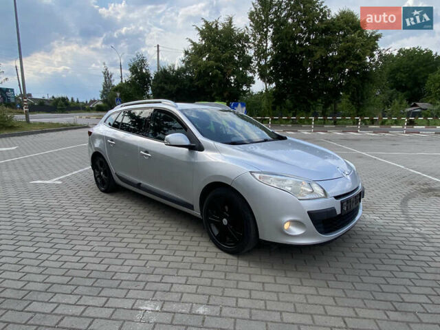 Серый Рено Меган, объемом двигателя 1.9 л и пробегом 236 тыс. км за 5900 $, фото 1 на Automoto.ua