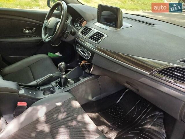 Серый Рено Меган, объемом двигателя 1.5 л и пробегом 273 тыс. км за 7750 $, фото 18 на Automoto.ua