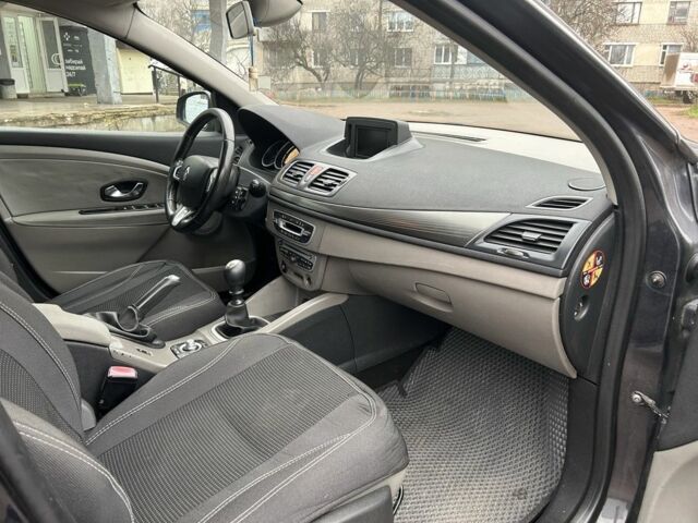 Серый Рено Меган, объемом двигателя 1.5 л и пробегом 285 тыс. км за 5700 $, фото 20 на Automoto.ua