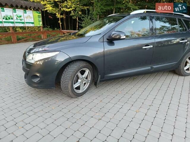 Серый Рено Меган, объемом двигателя 1.46 л и пробегом 267 тыс. км за 6200 $, фото 9 на Automoto.ua