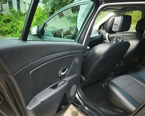 Серый Рено Меган, объемом двигателя 2 л и пробегом 125 тыс. км за 9950 $, фото 10 на Automoto.ua