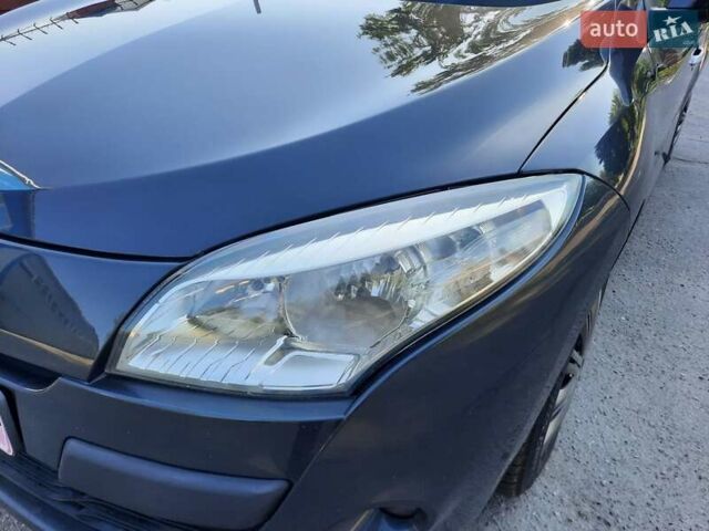 Серый Рено Меган, объемом двигателя 1.6 л и пробегом 183 тыс. км за 7600 $, фото 14 на Automoto.ua