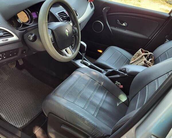 Сірий Рено Меган, об'ємом двигуна 2 л та пробігом 270 тис. км за 7800 $, фото 7 на Automoto.ua