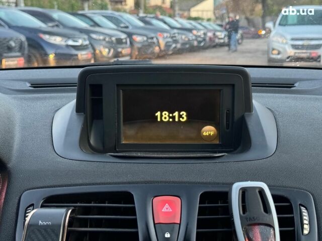 Серый Рено Меган, объемом двигателя 1.9 л и пробегом 297 тыс. км за 7290 $, фото 26 на Automoto.ua