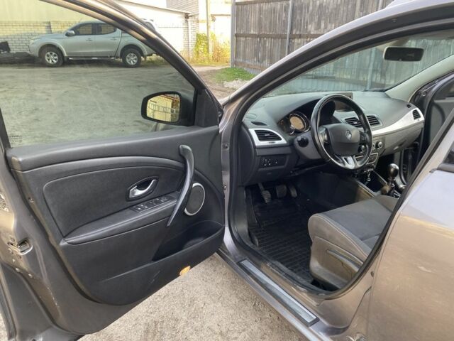 Серый Рено Меган, объемом двигателя 1.5 л и пробегом 320 тыс. км за 7000 $, фото 9 на Automoto.ua