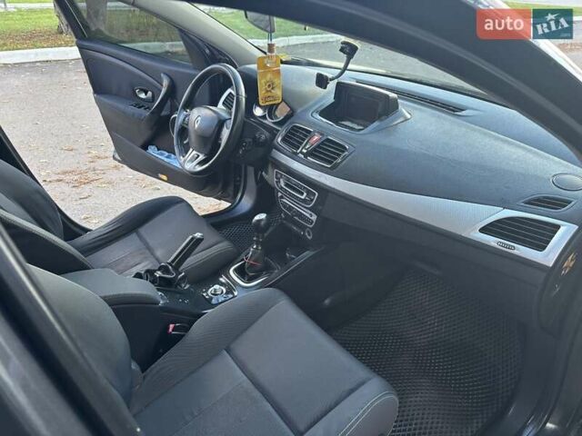 Серый Рено Меган, объемом двигателя 1.5 л и пробегом 385 тыс. км за 6800 $, фото 25 на Automoto.ua