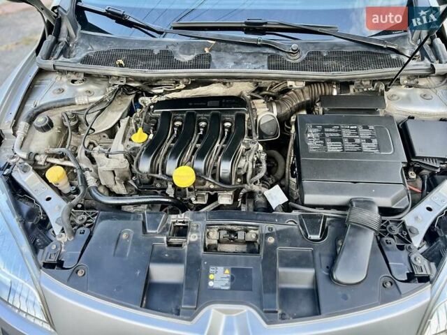 Рено Меган 2010 в Харькове на Automoto.ua Серый Рено Меган, объемом двигателя 1.6 л и пробегом 244 тыс. км за 6900 $, фото 13 на Automoto.ua