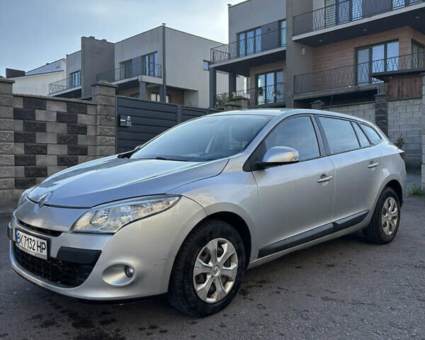 Серый Рено Меган, объемом двигателя 1.46 л и пробегом 244 тыс. км за 4950 $, фото 5 на Automoto.ua