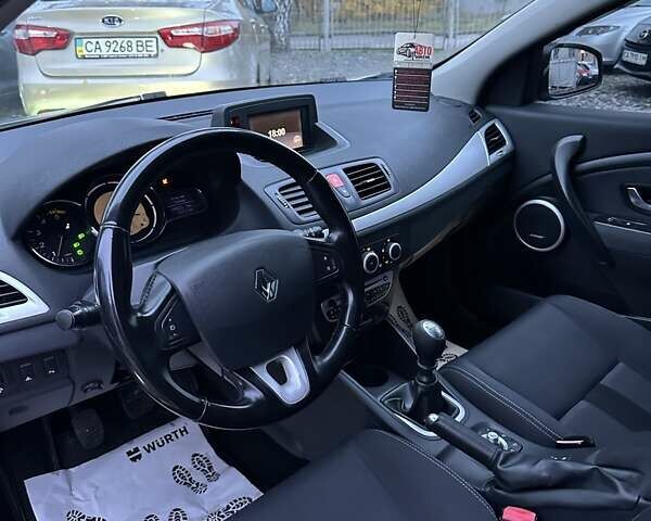 Серый Рено Меган, объемом двигателя 1.5 л и пробегом 243 тыс. км за 6900 $, фото 11 на Automoto.ua