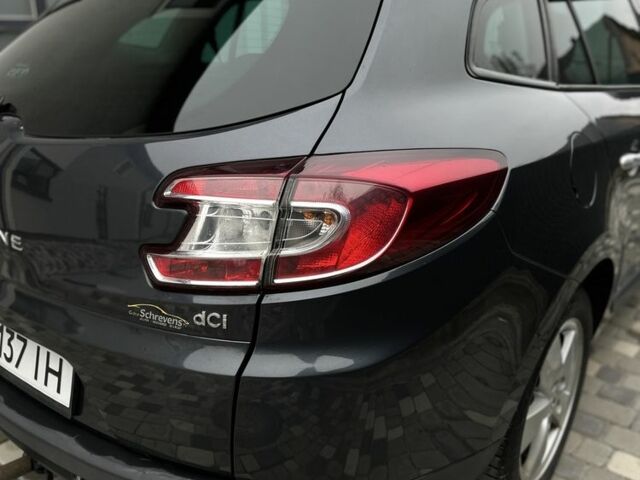 Серый Рено Меган, объемом двигателя 1.5 л и пробегом 214 тыс. км за 6800 $, фото 12 на Automoto.ua