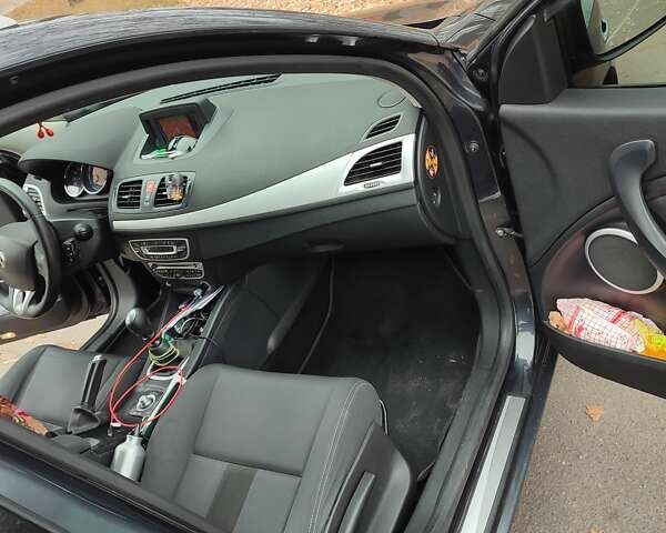 Серый Рено Меган, объемом двигателя 1.4 л и пробегом 250 тыс. км за 7500 $, фото 164 на Automoto.ua