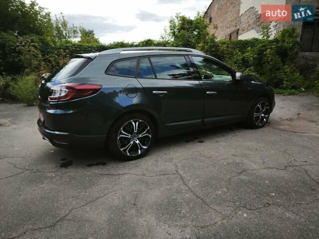 Серый Рено Меган, объемом двигателя 2 л и пробегом 125 тыс. км за 9950 $, фото 2 на Automoto.ua