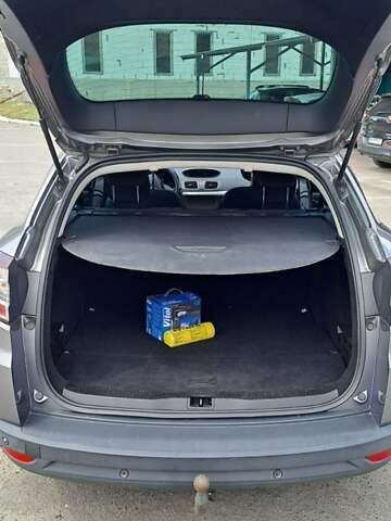 Серый Рено Меган, объемом двигателя 1.6 л и пробегом 195 тыс. км за 7900 $, фото 3 на Automoto.ua