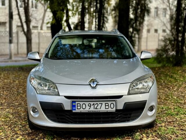 Серый Рено Меган, объемом двигателя 1.5 л и пробегом 280 тыс. км за 6800 $, фото 2 на Automoto.ua