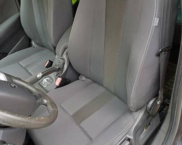 Серый Рено Меган, объемом двигателя 1.46 л и пробегом 230 тыс. км за 7500 $, фото 2 на Automoto.ua