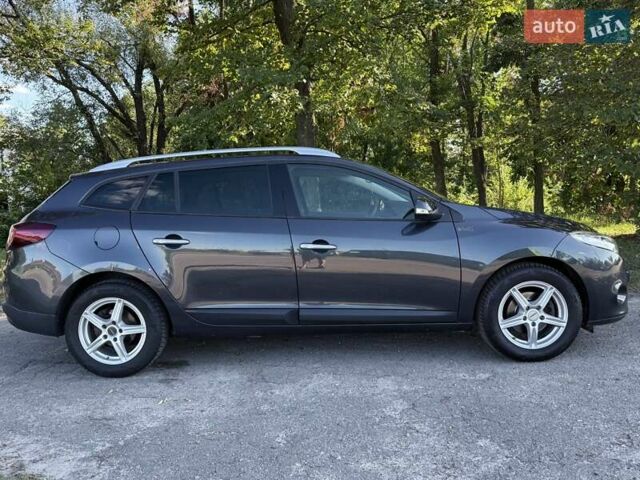 Сірий Рено Меган, об'ємом двигуна 1.6 л та пробігом 184 тис. км за 7400 $, фото 5 на Automoto.ua