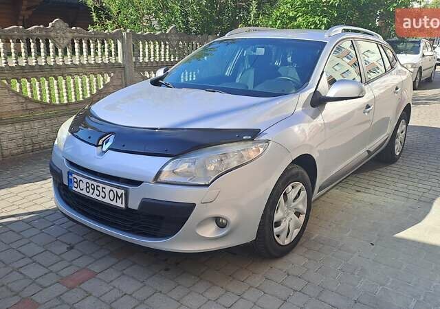 Серый Рено Меган, объемом двигателя 1.46 л и пробегом 228 тыс. км за 6500 $, фото 1 на Automoto.ua