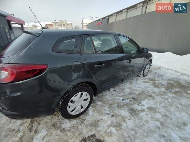 Серый Рено Меган, объемом двигателя 1.5 л и пробегом 270 тыс. км за 4900 $, фото 2 на Automoto.ua