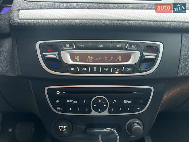 Серый Рено Меган, объемом двигателя 1.6 л и пробегом 182 тыс. км за 7800 $, фото 48 на Automoto.ua