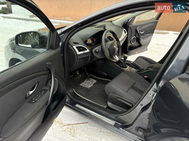 Серый Рено Меган, объемом двигателя 1.5 л и пробегом 338 тыс. км за 6100 $, фото 26 на Automoto.ua