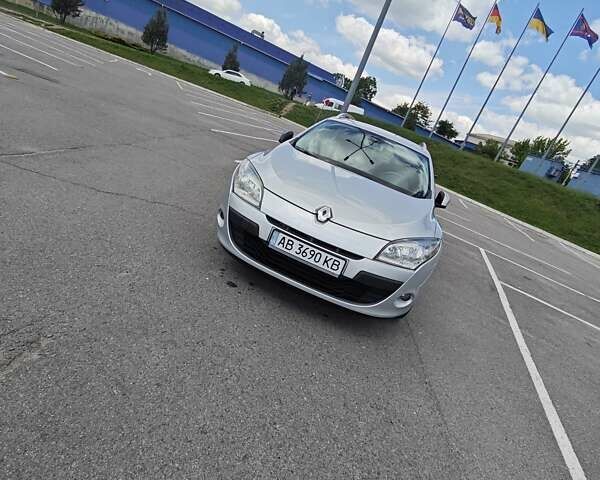 Серый Рено Меган, объемом двигателя 1.46 л и пробегом 298 тыс. км за 6350 $, фото 20 на Automoto.ua