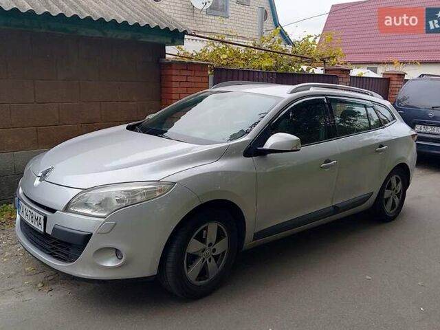 Серый Рено Меган, объемом двигателя 1.46 л и пробегом 290 тыс. км за 7000 $, фото 1 на Automoto.ua