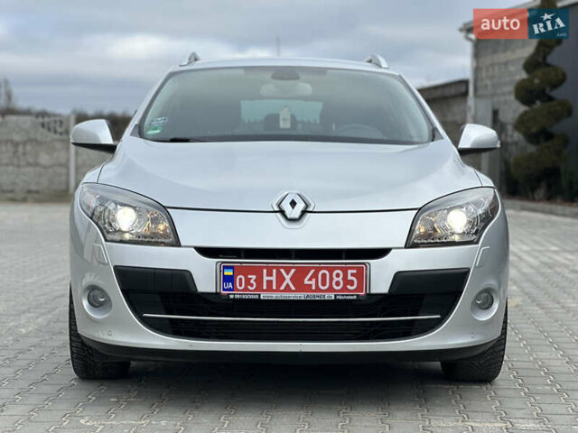 Серый Рено Меган, объемом двигателя 1.9 л и пробегом 143 тыс. км за 8450 $, фото 1 на Automoto.ua