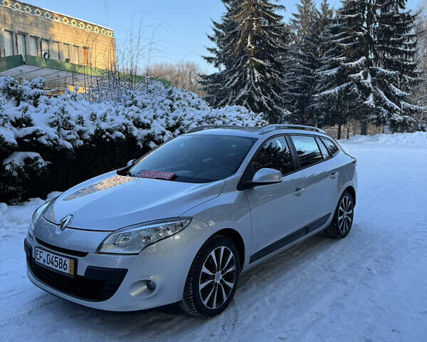 Серый Рено Меган, объемом двигателя 1.6 л и пробегом 199 тыс. км за 7200 $, фото 1 на Automoto.ua