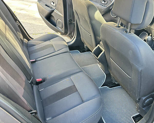 Серый Рено Меган, объемом двигателя 1.46 л и пробегом 270 тыс. км за 7750 $, фото 17 на Automoto.ua