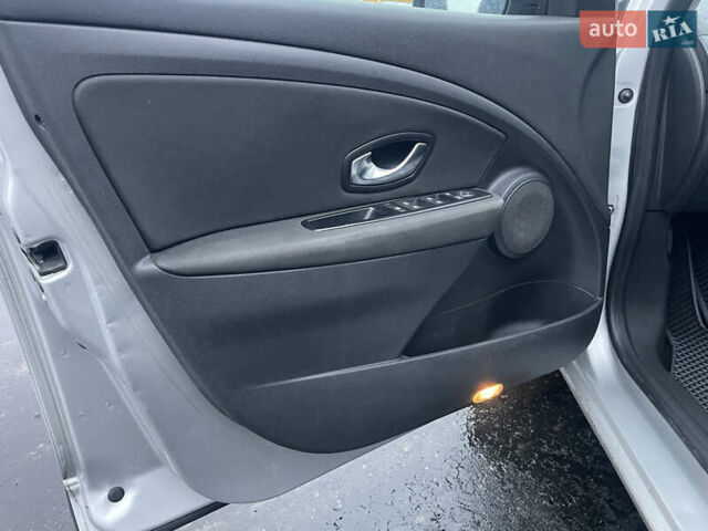 Серый Рено Меган, объемом двигателя 1.46 л и пробегом 287 тыс. км за 6900 $, фото 7 на Automoto.ua