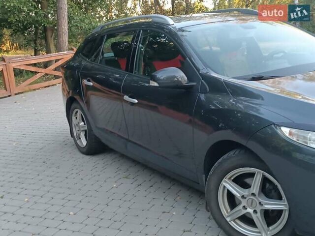 Серый Рено Меган, объемом двигателя 1.46 л и пробегом 267 тыс. км за 6200 $, фото 1 на Automoto.ua