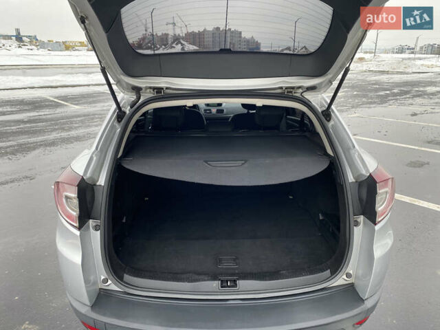 Сірий Рено Меган, об'ємом двигуна 1.5 л та пробігом 281 тис. км за 6100 $, фото 23 на Automoto.ua