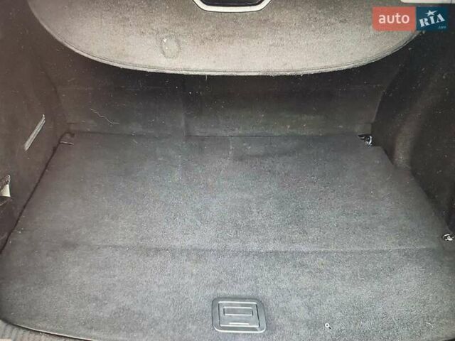 Серый Рено Меган, объемом двигателя 1.4 л и пробегом 250 тыс. км за 7500 $, фото 210 на Automoto.ua