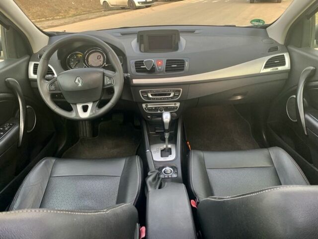 Серый Рено Меган, объемом двигателя 1.5 л и пробегом 242 тыс. км за 7990 $, фото 13 на Automoto.ua