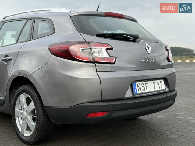 Серый Рено Меган, объемом двигателя 1.6 л и пробегом 227 тыс. км за 6550 $, фото 9 на Automoto.ua